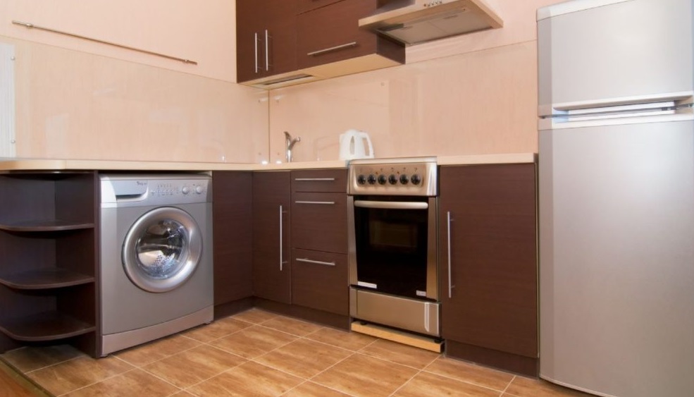 Как правильно установить стиральную машину на кухне Как правильно установить стиральную машину на кухне