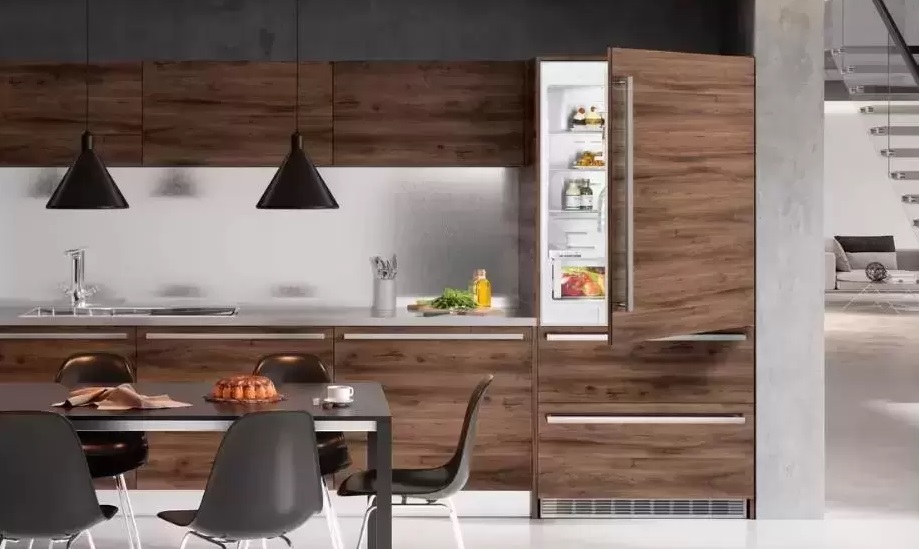 foto_vstraivaemyy_kholodilnik_liebherr_ecbn_6156_premium_plus_nofrost_kitchen