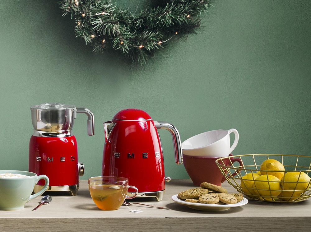 Обзор чайников Smeg Обзор чайников Smeg
