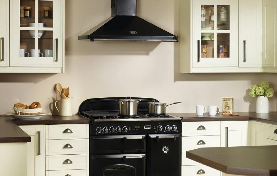 Как установить вытяжку