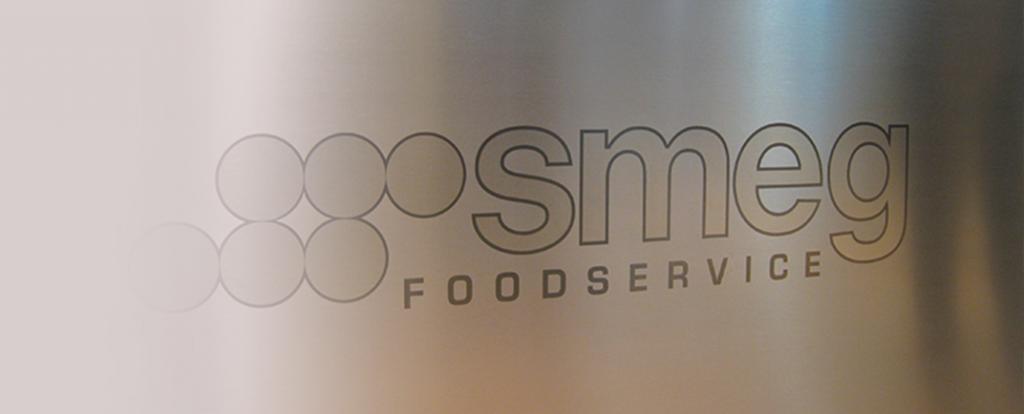 Холодильное оборудование от итальянской фирмы Smeg Холодильное оборудование от итальянской фирмы Smeg