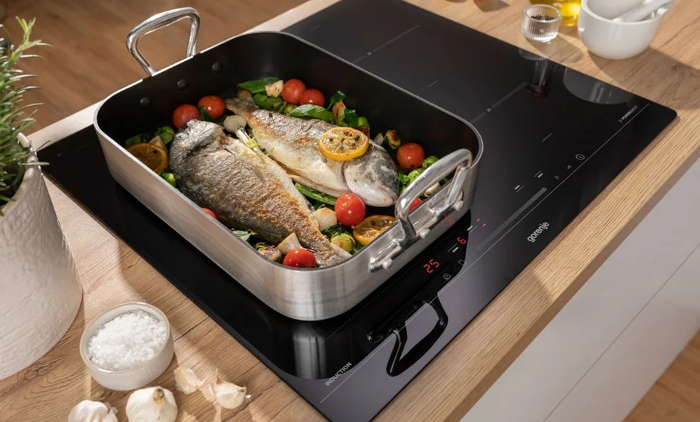 использования функции объединения зон нагрева для большой посуды использования функции объединения зон нагрева для большой посуды