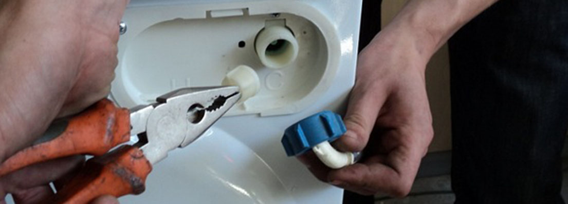 Клапан подачи воды вышел из строя  Клапан подачи воды вышел из строя