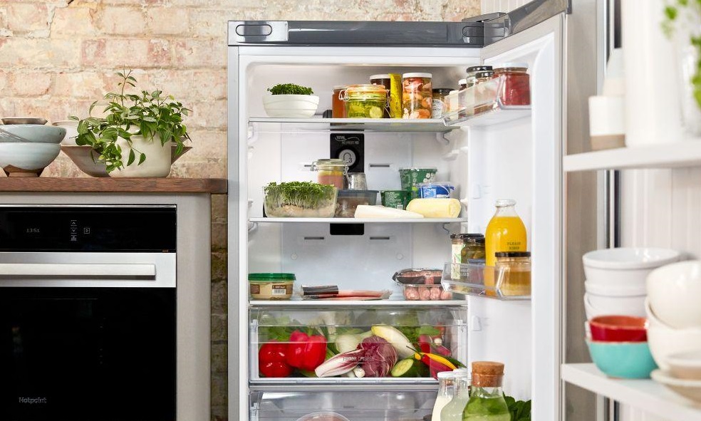 Греются боковые стенки холодильника Греются боковые стенки холодильника