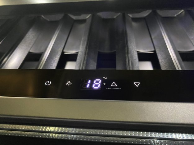 Встраиваемый винный шкаф Pando PVMC 15-5CR (preview 6)