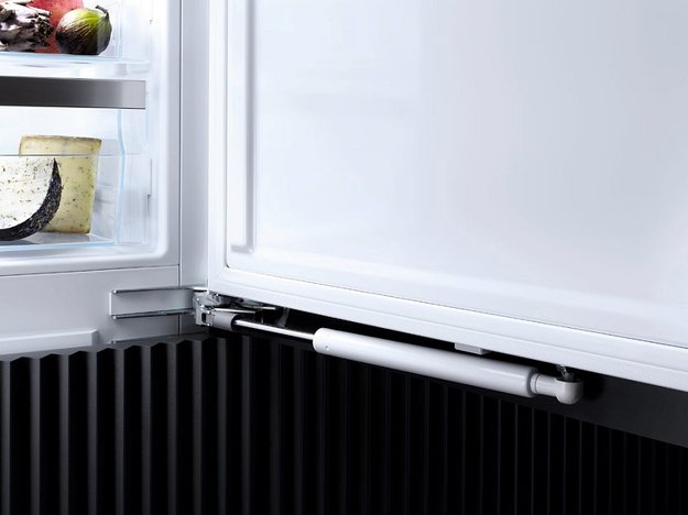 Встраиваемый холодильник Miele KFN 7785 C (фото 6) Встраиваемый холодильник Miele KFN 7785 C (preview 6)