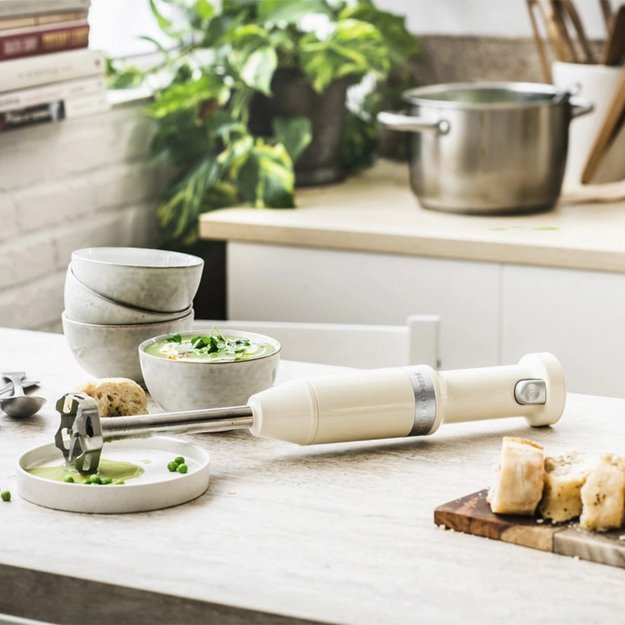 Погружной блендер беспроводной KitchenAid 5KHBBV53EAC кремовый (фото 9) Погружной блендер беспроводной KitchenAid 5KHBBV53EAC кремовый (preview 9)