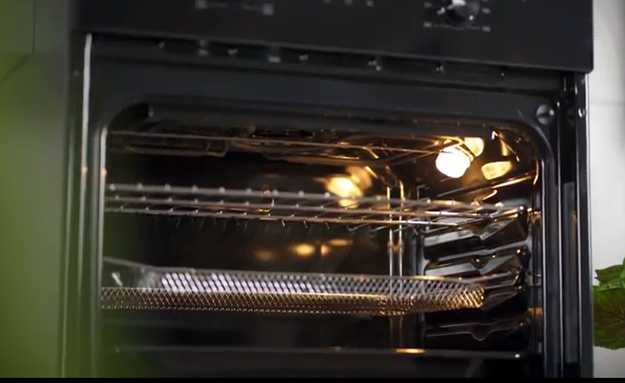 Духовой шкаф Midea MO47001GW (video 1)