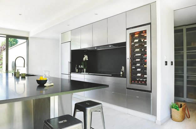 Встраиваемый монотемпературный винный шкаф EuroCave V-INSP-M I-090014-M (preview 2)