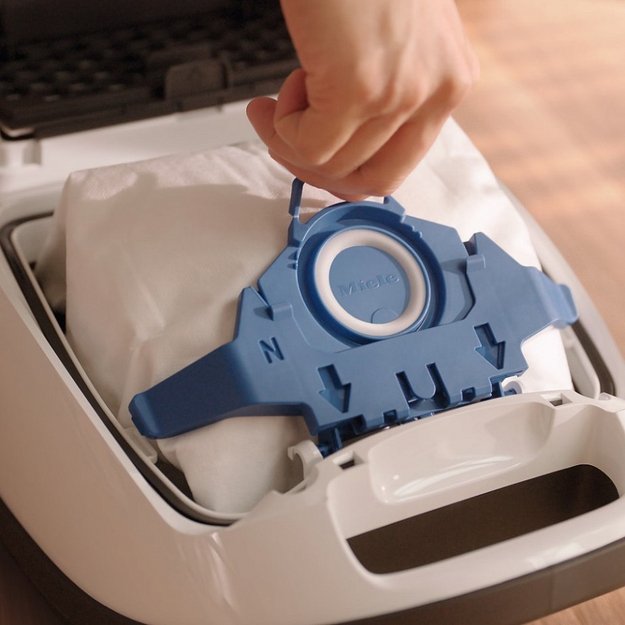 Комплект мешков-пылесборников Miele GN XXL HyClean Pure 3D (preview 5)