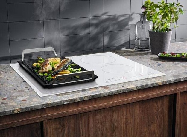 Варочная панель Electrolux LIV63431BW (preview 3)