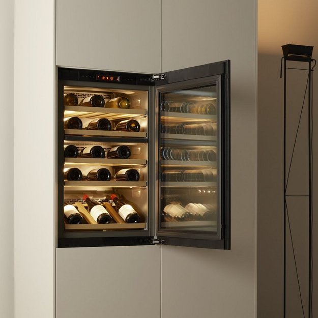 Встраиваемый винный шкаф V-ZUG WineCooler V4000 90 WC4T-51102 R Pearl mirror glass (фото 4) Встраиваемый винный шкаф V-ZUG WineCooler V4000 90 WC4T-51102 R Pearl mirror glass (preview 4)