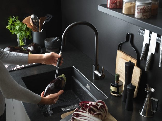 Смеситель Franke Eos Neo Pull Down черный матовый (preview 7)
