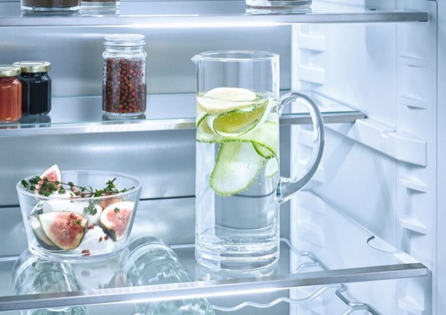 Встраиваемый холодильник Miele KFN 7774 B (preview 3)