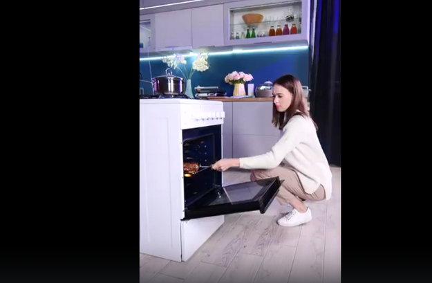 Газовая варочная панель MAUNFELD EGHG.32.6CB/G (video 1)