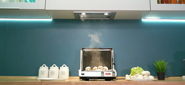 Кухонная вытяжка MAUNFELD Crosby Push 60 черный (video 2)