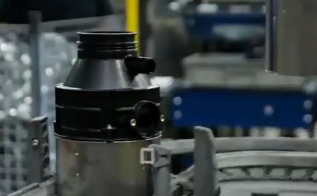 Измельчитель пищевых отходов InSinkErator Evolution Plus 750EC (video 2)