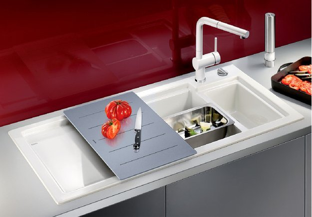 Мойка Blanco AXON II 6 S (чаша справа) керамика клапан-автомат InFino® глянцевая магнолия (фото 4) Мойка Blanco AXON II 6 S (чаша справа) керамика клапан-автомат InFino® глянцевая магнолия (preview 4)