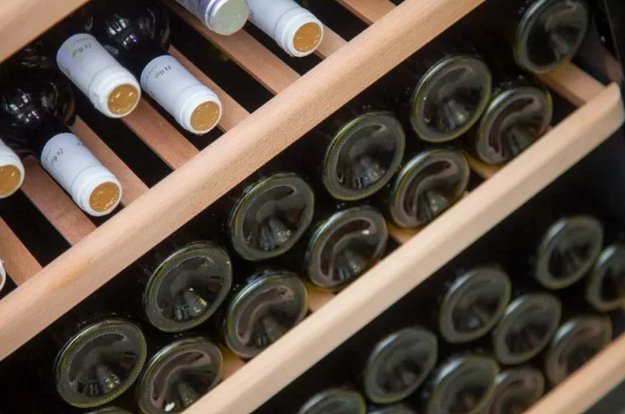 Винный шкаф Cold Vine C192-KBF2 (1 темп.зона) (фото 5) Винный шкаф Cold Vine C192-KBF2 (1 темп.зона) (preview 5)