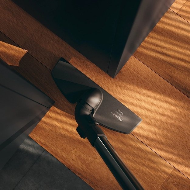 Пылесос Miele Complete C3 PowerLine SGDF3 125 Gala Edition серый (фото 7) Пылесос Miele Complete C3 PowerLine SGDF3 125 Gala Edition серый (preview 7)