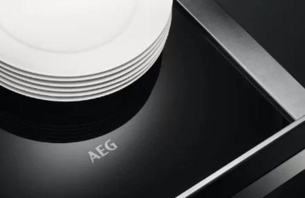 Встраиваемый ящик для подогрева посуды AEG KDE911424B (фото 3) Встраиваемый ящик для подогрева посуды AEG KDE911424B (preview 3)
