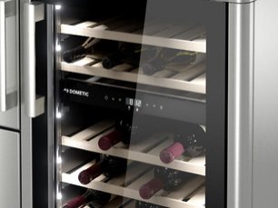 Мобильный бар Дометик MoBar 550 S фото 3 в Краснодаре Мобильный бар Dometic MoBar 550 S фото 3 в Краснодаре