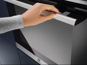 Духовой шкаф Электролюкс EOF6P70X фото 3 в Краснодаре Духовой шкаф Electrolux EOF6P70X фото 3 в Краснодаре