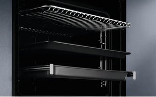Духовой шкаф Electrolux EOD3H50BK фото 2 в Краснодаре