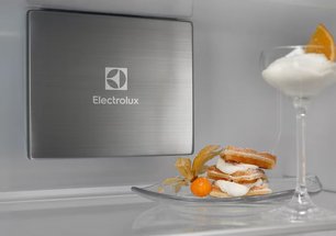 Встраиваемый холодильник Electrolux ENP7TD75S фото 4 в Краснодаре