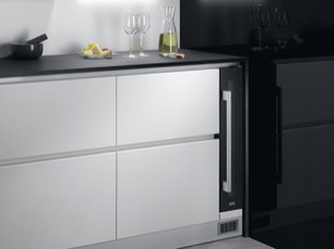 Винный шкаф АЕГ SWB61501DG фото 3 в Краснодаре Винный шкаф AEG SWB61501DG фото 3 в Краснодаре