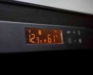 Монотемпературный винный шкаф EuroCave V-PURE-S P-300028-S фото 4 в Краснодаре