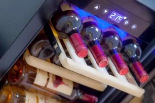 Винный шкаф Coldvine C12-KBF1 фото 3 в Краснодаре Винный шкаф Cold Vine C12-KBF1 фото 3 в Краснодаре