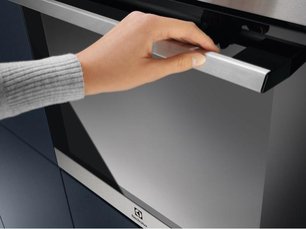 Духовой шкаф Electrolux OEM3H40TX фото 2 в Краснодаре