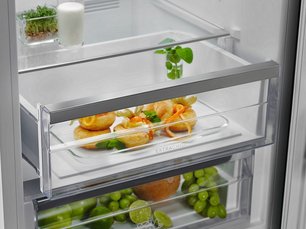 Холодильник Электролюкс RNC7ME34W2 фото 4 в Краснодаре Холодильник Electrolux RNC7ME34W2 фото 4 в Краснодаре