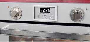 Встраиваемый электрический духовой шкаф Кайзер EH 6324 W фото 2 в Краснодаре Встраиваемый электрический духовой шкаф Kaiser EH 6324 W фото 2 в Краснодаре