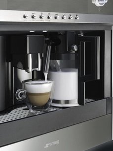 Кофемашина Смег CMSC451 фото 3 в Краснодаре Кофемашина Smeg CMSC451 фото 3 в Краснодаре