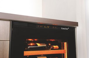 Встраиваемый монотемпературный винный шкаф V-INSP-S EuroCave I-090017-S фото 4 в Краснодаре