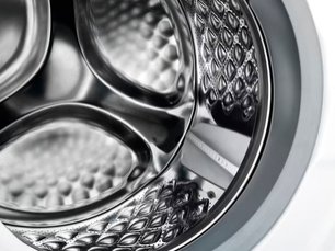 Стиральная машина Электролюкс EW8F5417ACE фото 2 в Краснодаре Стиральная машина Electrolux EW8F5417ACE фото 2 в Краснодаре