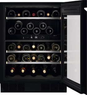 Встраиваемый винный шкаф Электролюкс EWUD040B8B фото 3 в Краснодаре Встраиваемый винный шкаф Electrolux EWUD040B8B фото 3 в Краснодаре