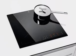 Варочная панель Электролюкс LIV 63431 BK фото 4 в Краснодаре Варочная панель Electrolux LIV 63431 BK фото 4 в Краснодаре