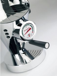 Кофеварка Бугатти DIVA 14000 Silver Black Swarovski фото 2 в Краснодаре Кофеварка Bugatti DIVA 14000 Silver Black Swarovski фото 2 в Краснодаре