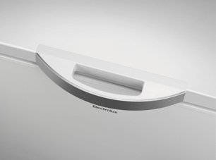 Морозильный ларь Электролюкс LCB3LF38W0 фото 3 в Краснодаре Морозильный ларь Electrolux LCB3LF38W0 фото 3 в Краснодаре