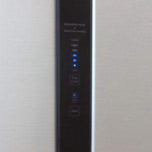 Холодильник Хитачи R-V 662 PU3 SLS фото 3 в Краснодаре Холодильник Hitachi R-V 662 PU3 SLS фото 3 в Краснодаре