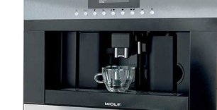 Встраиваемый кофецентр Вольф ICBEC24/S фото 3 в Краснодаре Встраиваемый кофецентр Wolf ICBEC24/S фото 3 в Краснодаре
