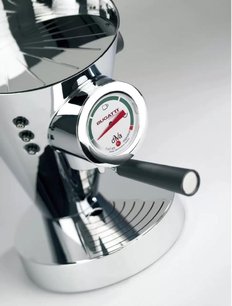 Кофеварка Бугатти Espresso Machine DIVA Leather Red фото 2 в Краснодаре Кофеварка Bugatti Espresso Machine DIVA Leather Red фото 2 в Краснодаре