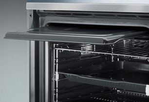 Духовой шкаф SMEG SFP390X фото 3 в Краснодаре Духовой шкаф SMEG SFP390X фото 3 в Краснодаре