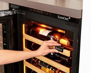 Встраиваемый винный шкаф ЕвроКав V-INSP-L петли справа фото 3 в Краснодаре Встраиваемый винный шкаф EuroCave V-INSP-L петли справа фото 3 в Краснодаре