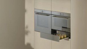 Встраиваемый подогреватель посуды V-ZUG V4000 31 WDEE6V1C черное стекло фото 4 в Краснодаре