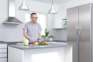 Холодильник с морозильной камерой Фестиво 100 CFM 100CFM516 (серый/нержавеющая сталь) фото 2 в Краснодаре Холодильник с морозильной камерой Festivo 100 CFM 100CFM516 (серый/нержавеющая сталь) фото 2 в Краснодаре