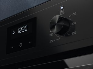 Духовой шкаф Электролюкс EOF3C50H фото 3 в Краснодаре Духовой шкаф Electrolux EOF3C50H фото 3 в Краснодаре